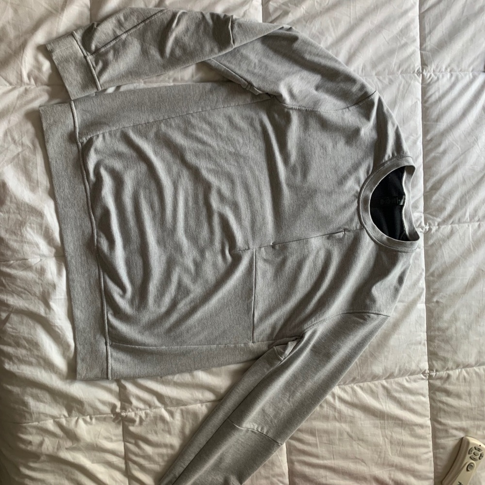 Men’s lululemon crew neck